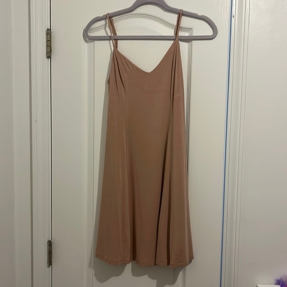 Dresses & Skirts - HYFVE open back tan dress